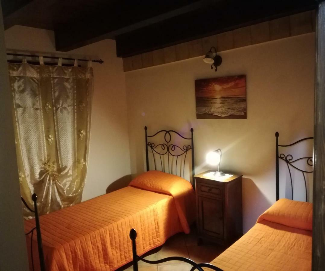 Casa Vacanze Mediterraneo Tre Fontane Exterior foto